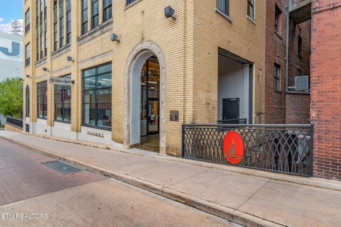 Photo of 220 W Jackson Ave #505, Knoxville, TN 37902 (MLS # 1360257)