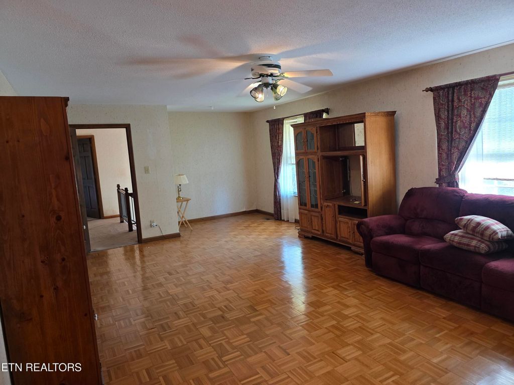 Photo of 3602 Holland Tr, Lenoir City, TN 37772 (MLS # 1336541)