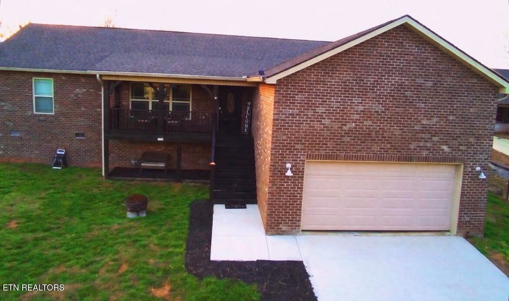 Photo of 1807 Calderwood Hwy, Maryville, TN 37801 (MLS # 1335495)