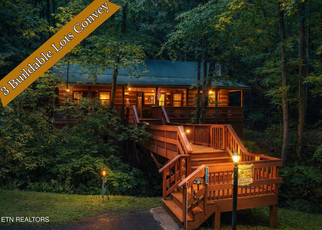 Photo of 2653 Black Walnut Flats Rd, Sevierville, TN 37862 (MLS # 1327521)