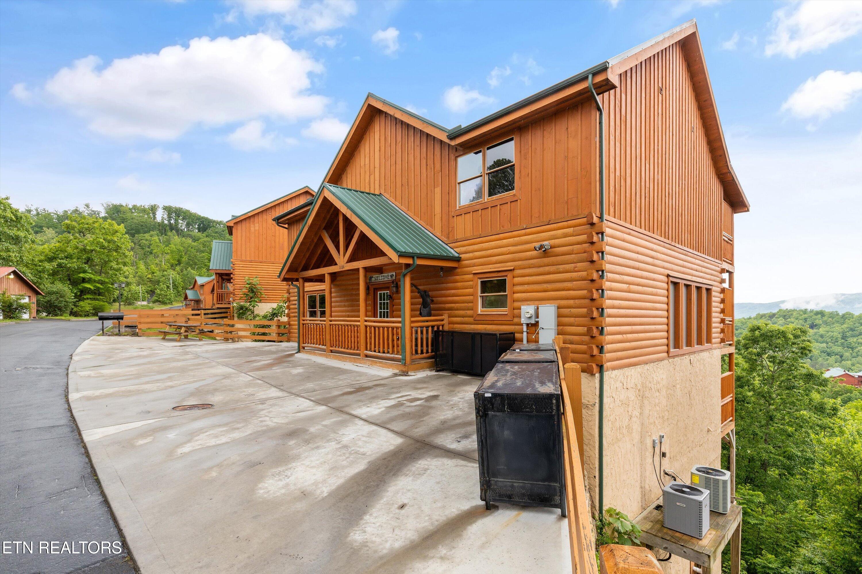 3336 Lonesome Pine Way