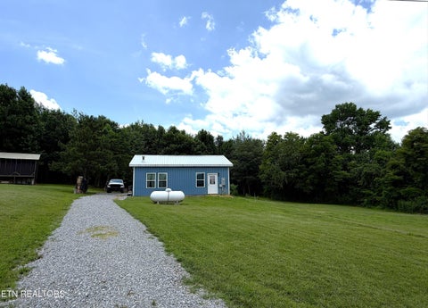 Photo of 1910 Seaton Rd, Greeneville, TN 37743 (MLS # 1344696)
