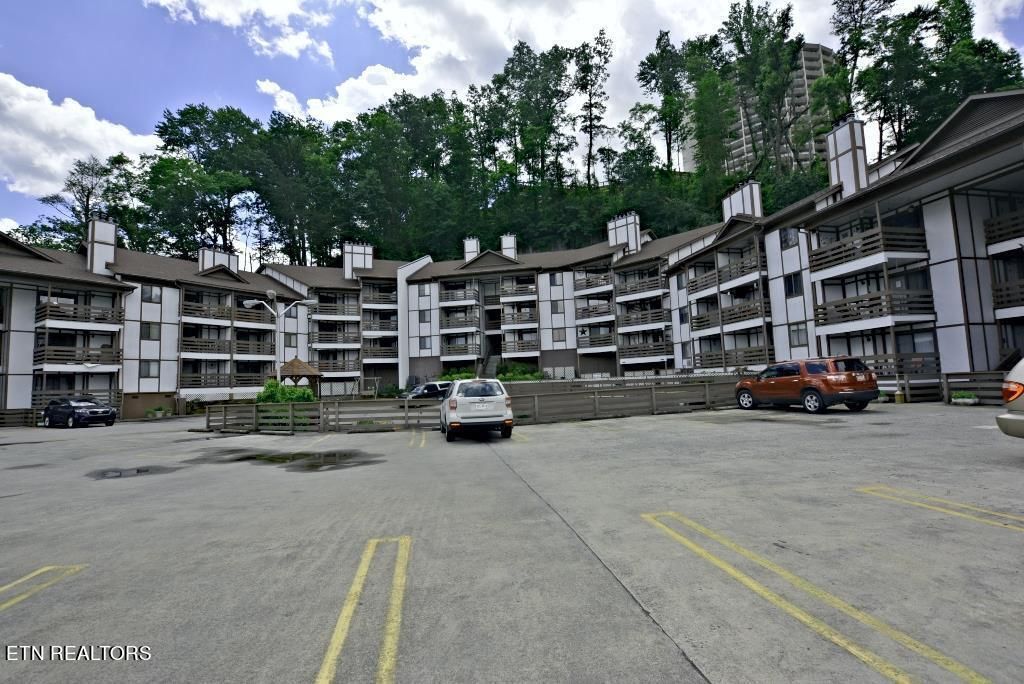 Photo of 616 Turkey Nest Rd #APT 205, Gatlinburg, TN 37738 (MLS # 1341921)