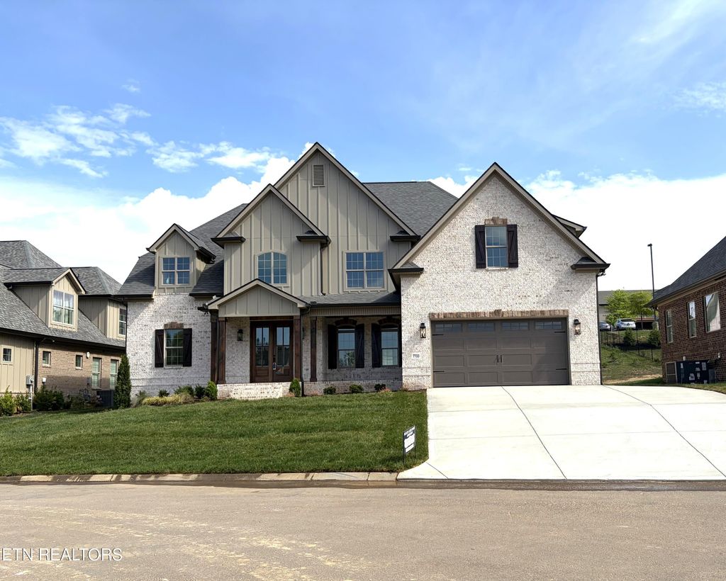 Photo of 7733 Madgewood Lane, Knoxville, TN 37909 (MLS # 1330483)