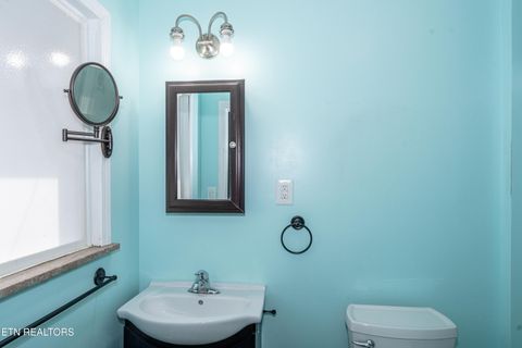 Tiny photo for 1202 Tapoco Ave, Maryville, TN 37801 (MLS # 1323766)