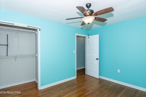 Tiny photo for 1202 Tapoco Ave, Maryville, TN 37801 (MLS # 1323766)