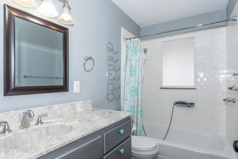 Tiny photo for 1202 Tapoco Ave, Maryville, TN 37801 (MLS # 1323766)