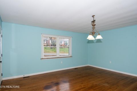 Tiny photo for 1202 Tapoco Ave, Maryville, TN 37801 (MLS # 1323766)