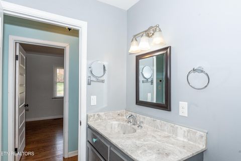 Tiny photo for 1202 Tapoco Ave, Maryville, TN 37801 (MLS # 1323766)