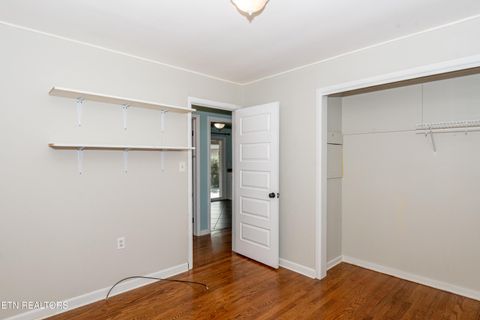 Tiny photo for 1202 Tapoco Ave, Maryville, TN 37801 (MLS # 1323766)