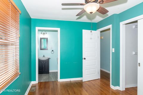 Tiny photo for 1202 Tapoco Ave, Maryville, TN 37801 (MLS # 1323766)