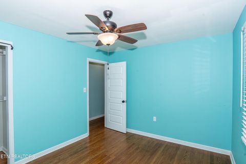 Tiny photo for 1202 Tapoco Ave, Maryville, TN 37801 (MLS # 1323766)