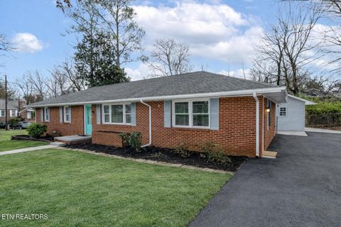 Tiny photo for 1202 Tapoco Ave, Maryville, TN 37801 (MLS # 1323766)