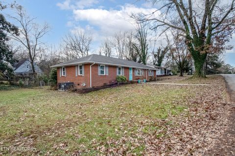 Tiny photo for 1202 Tapoco Ave, Maryville, TN 37801 (MLS # 1323766)