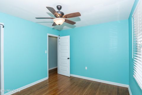 Tiny photo for 1202 Tapoco Ave, Maryville, TN 37801 (MLS # 1323766)