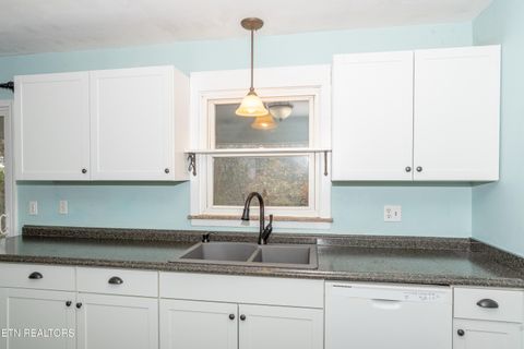 Tiny photo for 1202 Tapoco Ave, Maryville, TN 37801 (MLS # 1323766)