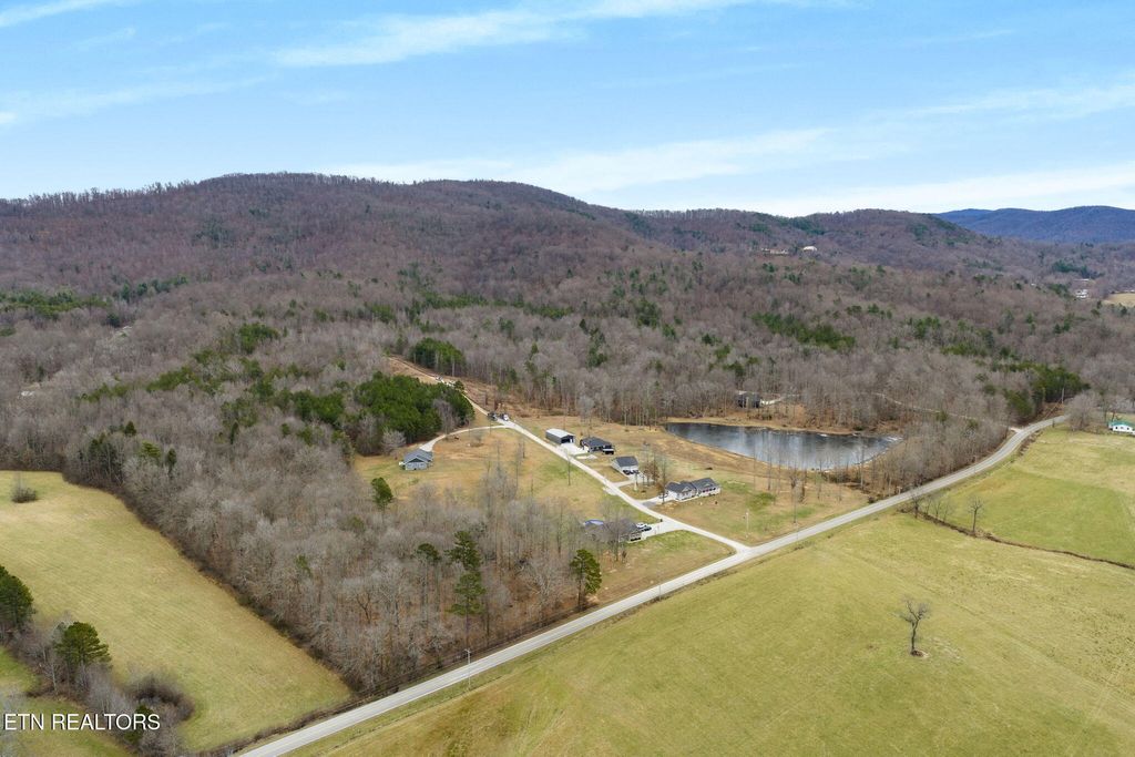 Photo of 0 Cordell Mtn Pvt Ln, Winfield, TN 37892 (MLS # 1324736)