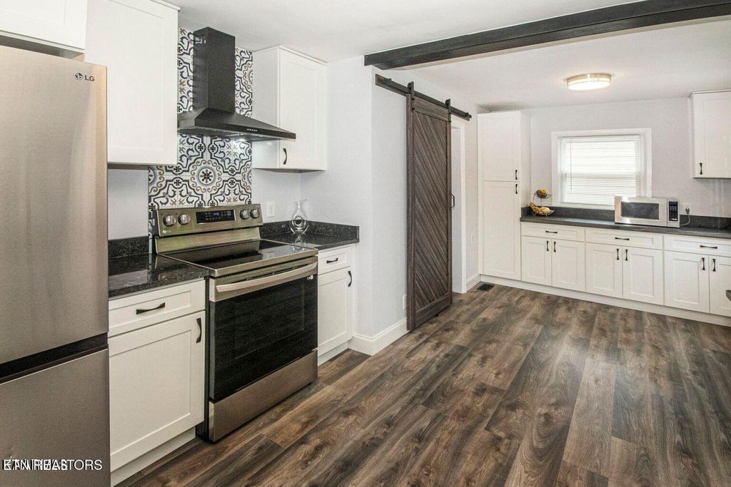 Photo of 3123 Brunswick St, Knoxville, TN 37917 (MLS # 1322584)