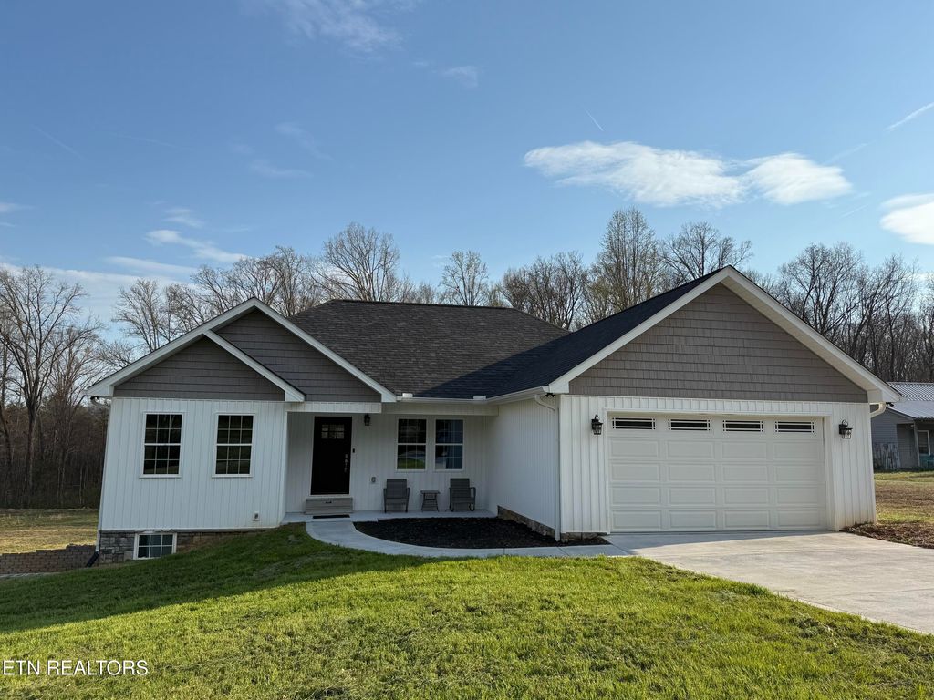 Photo of 344 Sweetsprings Rd, Madisonville, TN 37354 (MLS # 1333648)