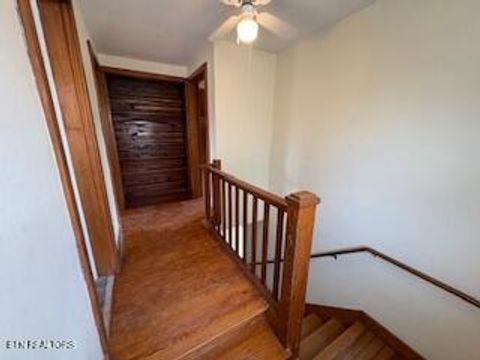 Tiny photo for 1403 Everett Ave, Maryville, TN 37804 (MLS # 1332390)