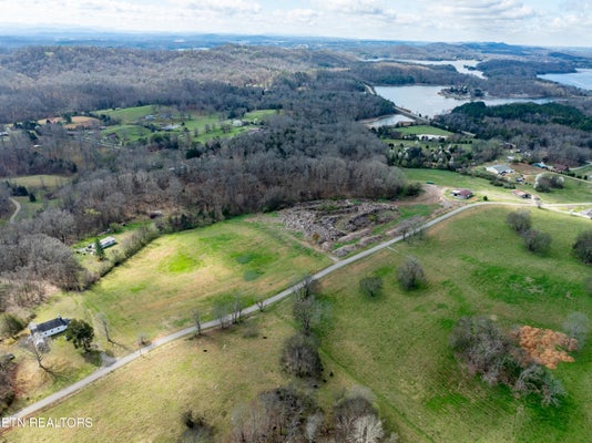 600 RUDD RD, GREENBACK, TN 37742 - Image 8ed66fb0e18d0f2fd0077e69d9823a77/2241553078