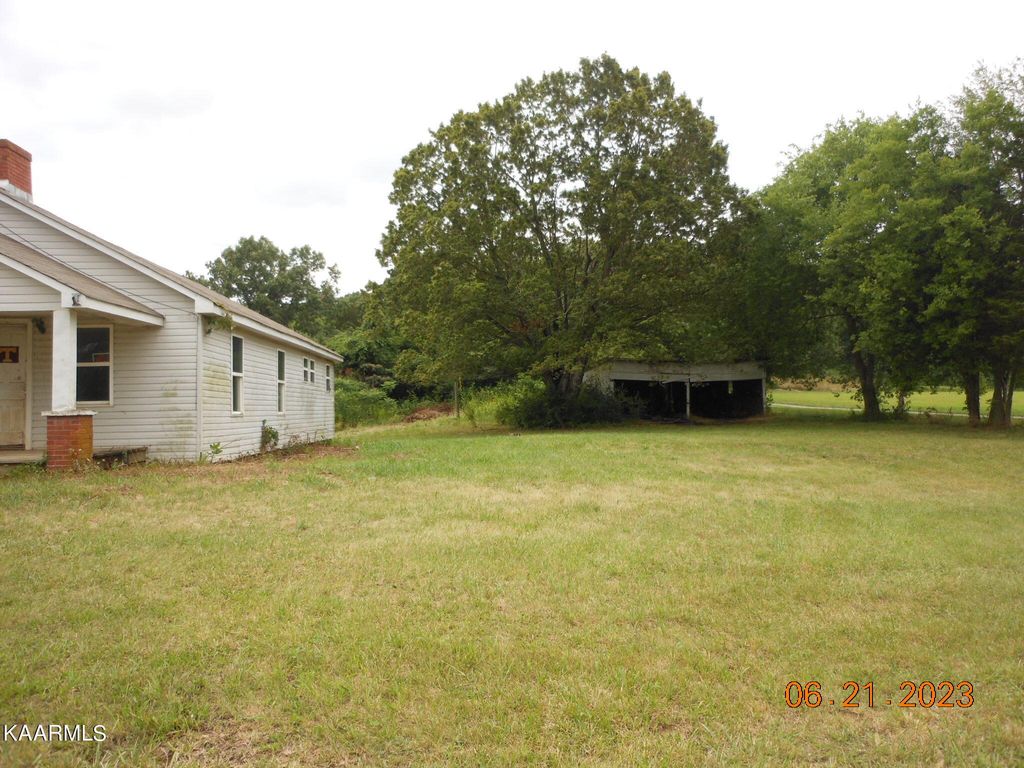 Photo of 5921 Morganton Rd, Greenback, TN 37742 (MLS # 1231106)