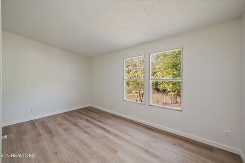 Tiny photo for 213 Loggers Lane, Clinton, TN 37716 (MLS # 1338123)