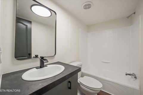 Tiny photo for 213 Loggers Lane, Clinton, TN 37716 (MLS # 1338123)