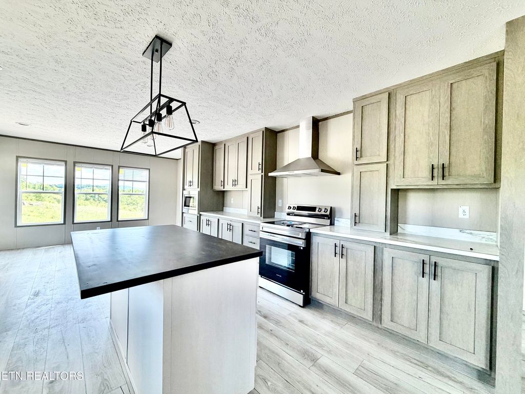 Photo of 1093 Elaine Drive, Tazewell, TN 37879 (MLS # 1339297)