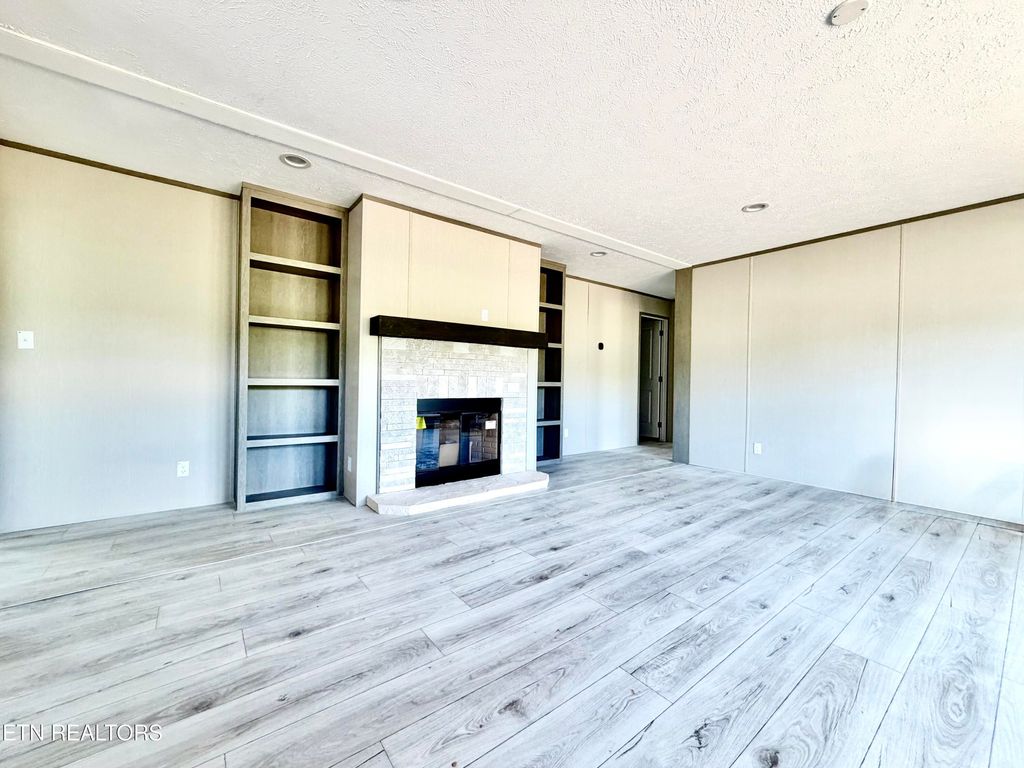 Photo of 1093 Elaine Drive, Tazewell, TN 37879 (MLS # 1339297)