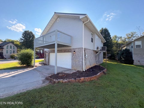 Tiny photo for 2039 Slippery Rock Circle, Sevierville, TN 37862 (MLS # 1355051)