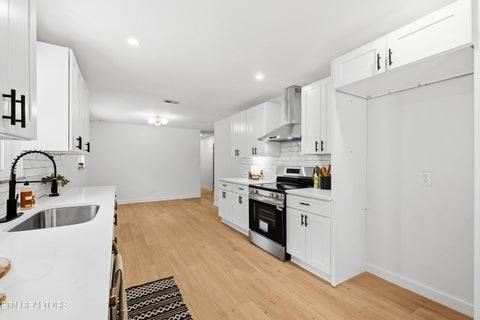 Tiny photo for 128 Edgewood Heights Lane, Powell, TN 37849 (MLS # 1356161)