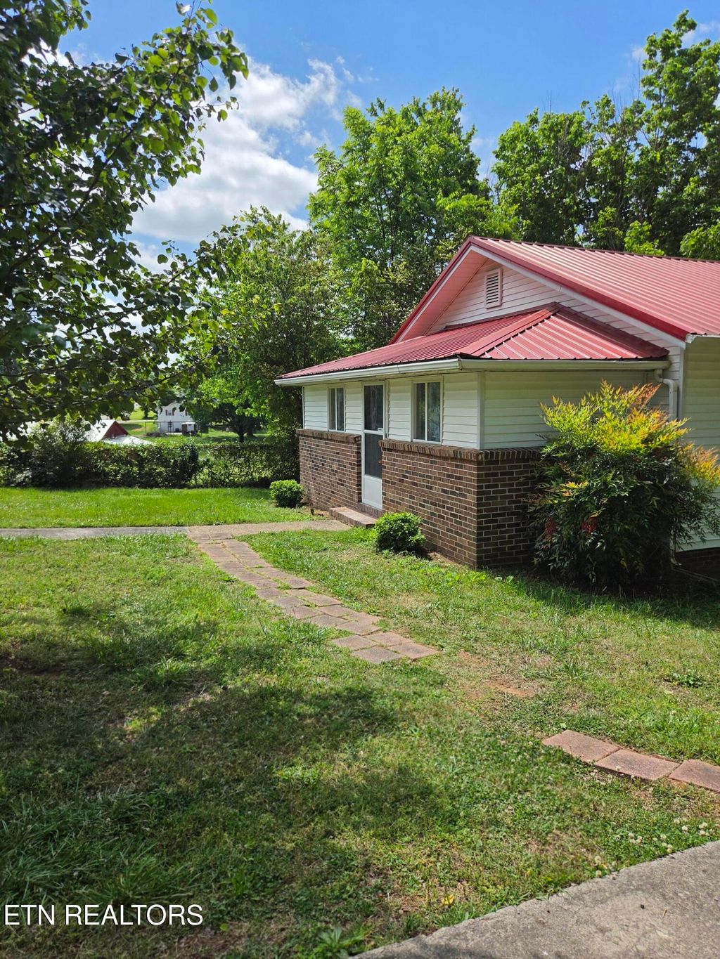 Photo of 2145 Grey Ridge Rd, Maryville, TN 37801 (MLS # 1339243)