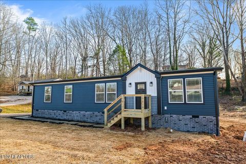 Tiny photo for 351 McDeerman Rd, Jacksboro, TN 37757 (MLS # 1329308)
