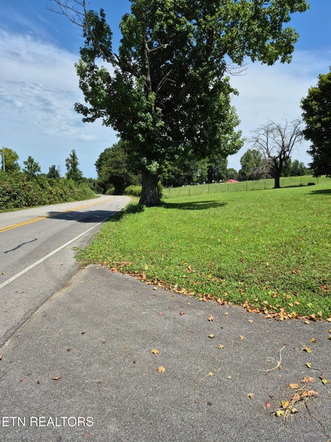 Tiny photo for 197 County Road 105, Athens, TN 37303 (MLS # 1352696)