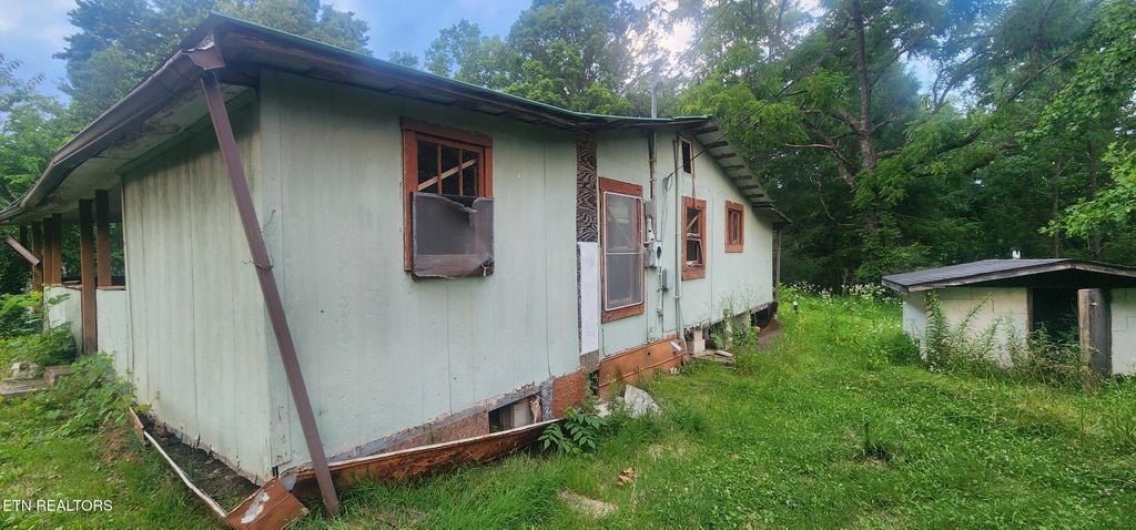 Photo of 229 Obis Bowling Rd, Robbins, TN 37852 (MLS # 1305576)