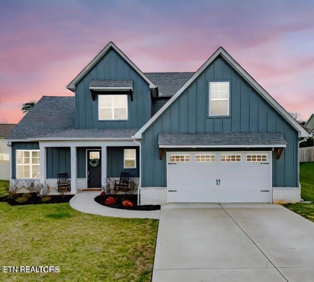 Photo of 171 Stamford Bridge Way, Lenoir City, TN 37772 (MLS # 1338184)