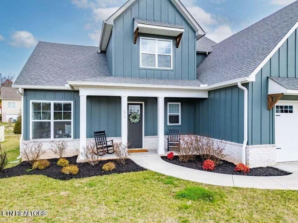 Photo of 171 Stamford Bridge Way, Lenoir City, TN 37772 (MLS # 1338184)