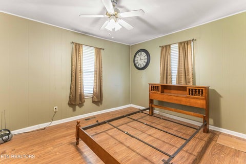 Tiny photo for 642 Maxwell St, Madisonville, TN 37354 (MLS # 1358419)