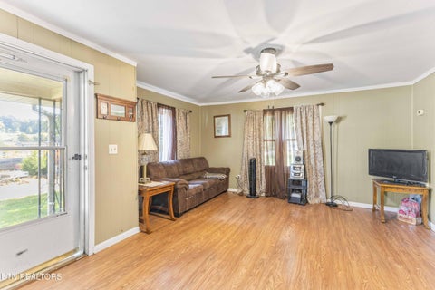 Tiny photo for 642 Maxwell St, Madisonville, TN 37354 (MLS # 1358419)