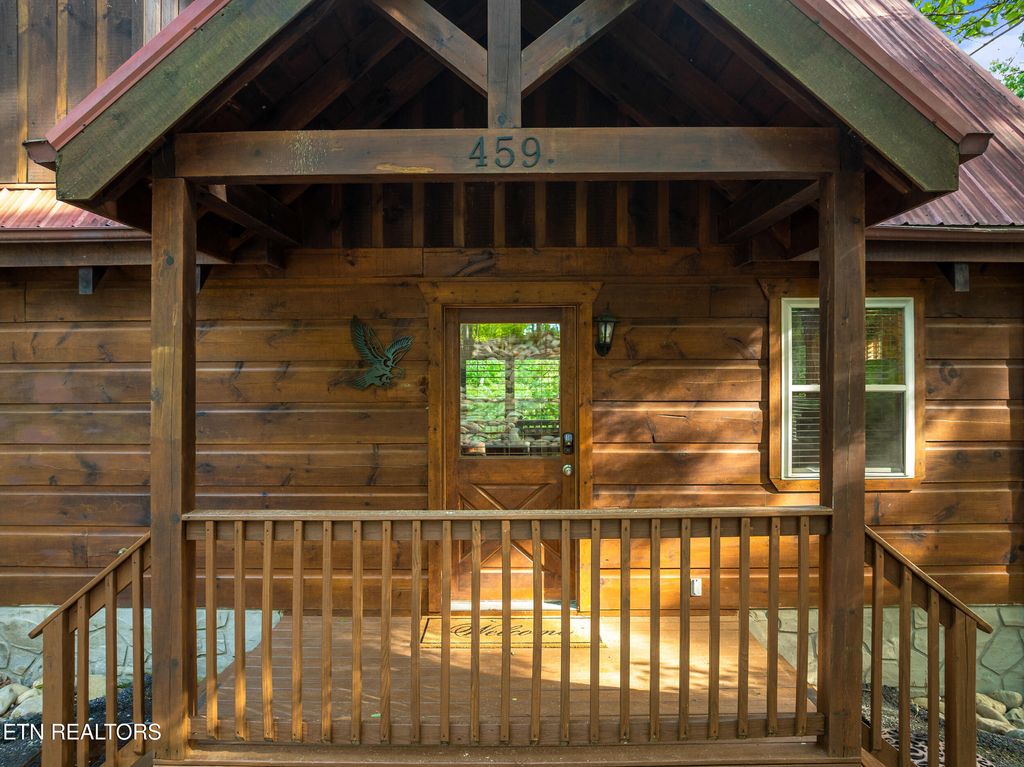 Photo of 459 Ownby Circle, Gatlinburg, TN 37738 (MLS # 1340462)