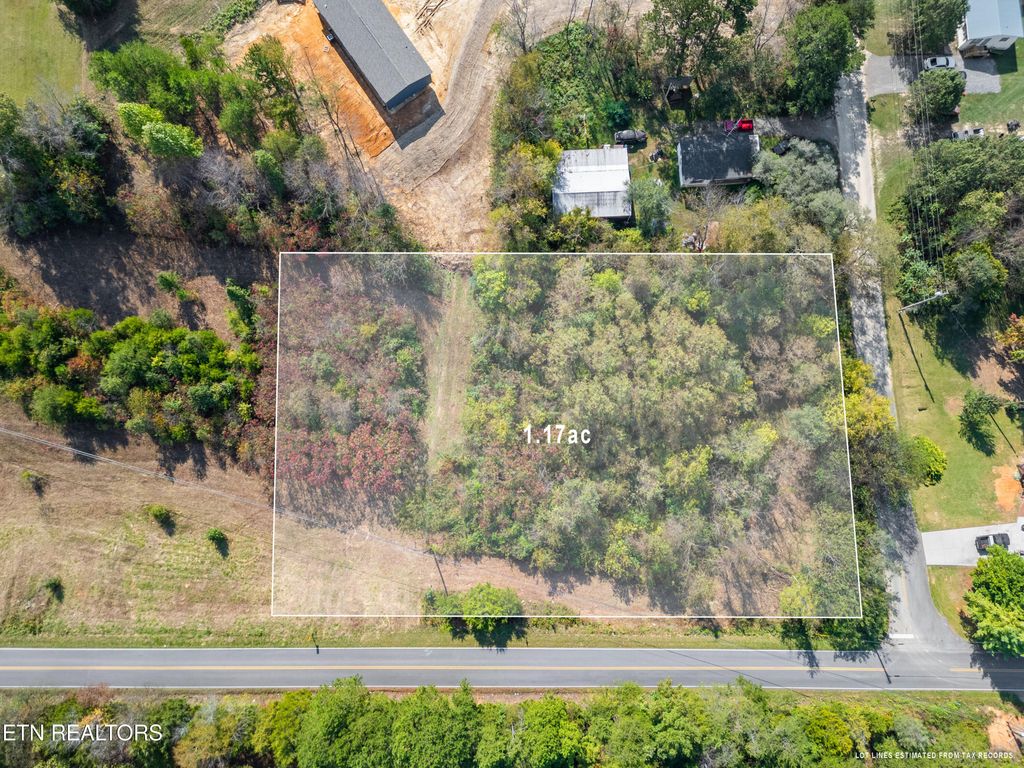 Photo of 21 Green Hill Rd, Dandridge, TN 37725 (MLS # 1309814)