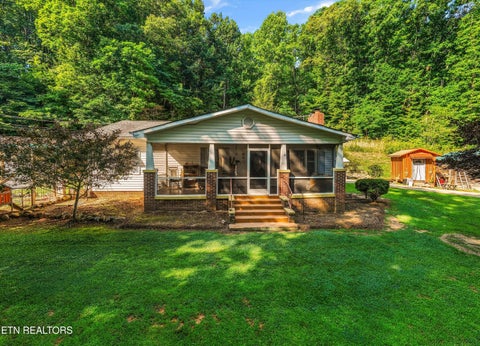 Photo of 4532 E Lamar Alexander Pkwy, Walland, TN 37886 (MLS # 1345058)