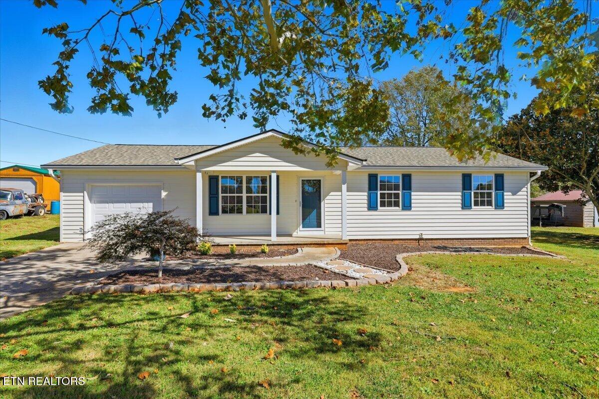 1913 Colonial Circle Circle