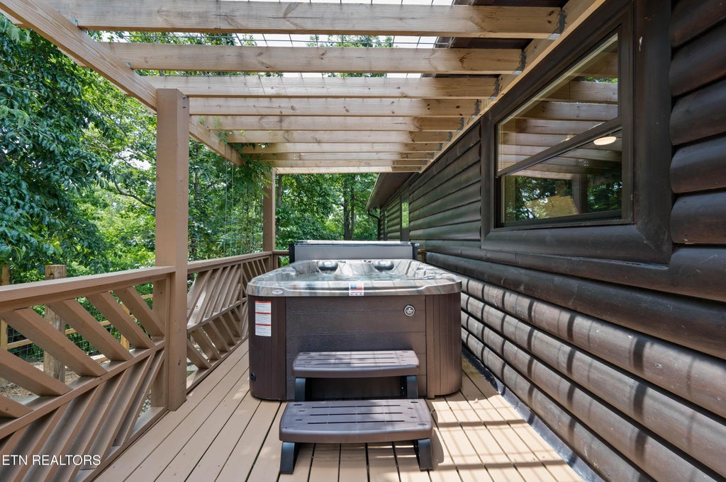 Photo of 831 Lloyd Huskey Rd, Pigeon Forge, TN 37863 (MLS # 1356338)