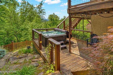 Tiny photo for 347 Overview Drive, Gatlinburg, TN 37738 (MLS # 1342396)