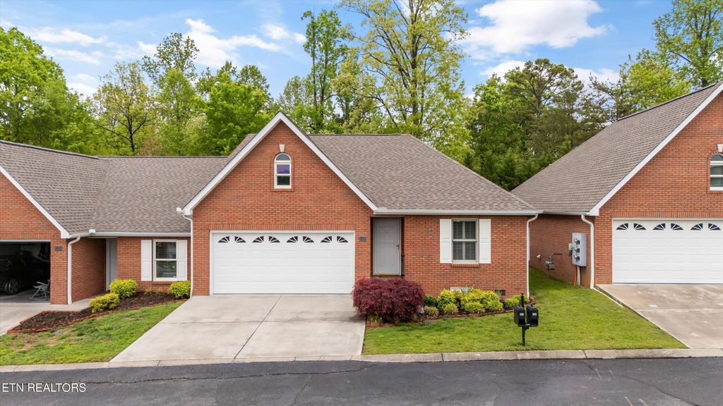 Photo of 135 Creekwood Way #118, Seymour, TN 37865 (MLS # 1298389)