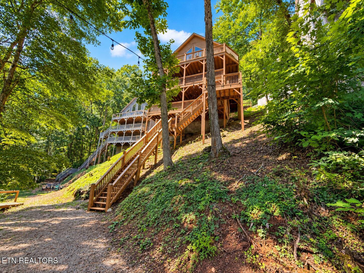 129 Bridgeview Lane
