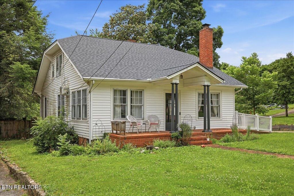 Photo of 135 E Old Andrew Johnson Hwy, Jefferson City, TN 37760 (MLS # 1344457)