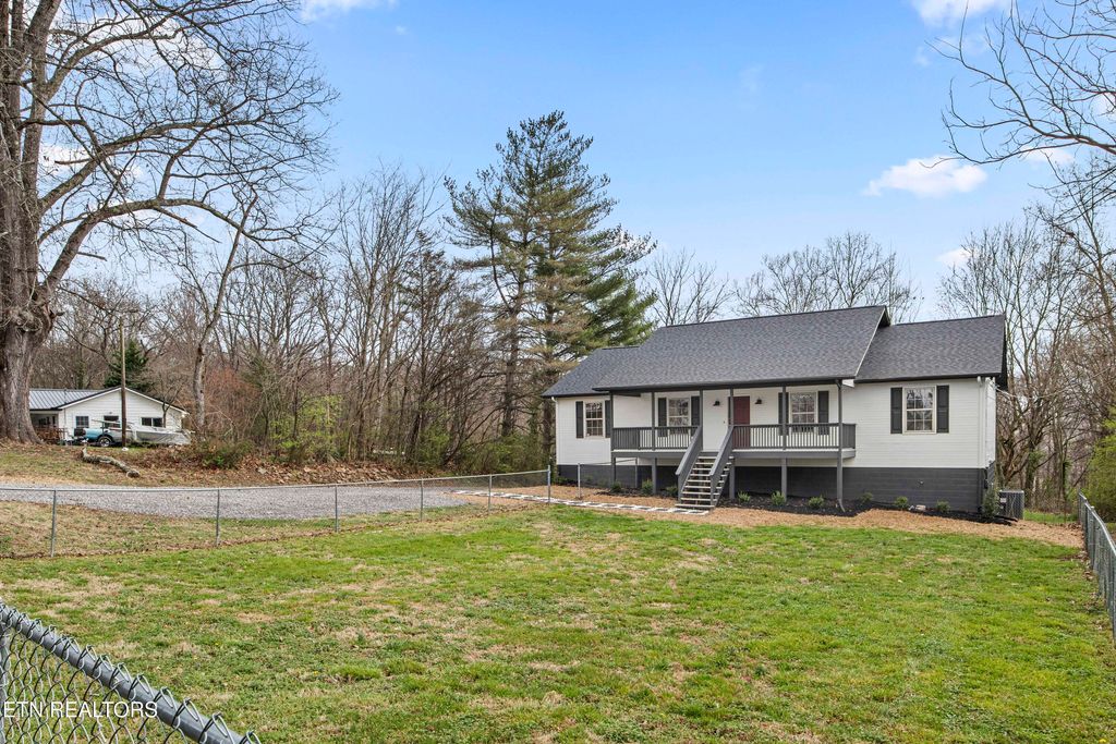 Photo of 10709 Dogwood Rd, Knoxville, TN 37931 (MLS # 1332008)